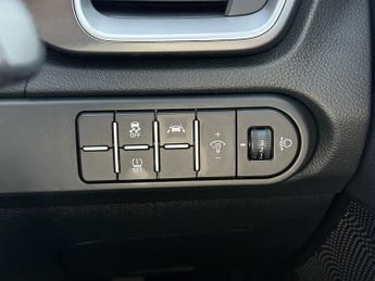 Kia Ceed 1.6 CRDi MHEV 2 Hatchback 5dr Diesel Hybrid Manual Euro 6 (s/s) 