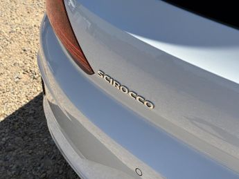 Volkswagen Scirocco 2.0 TDI BlueMotion Tech R-Line Hatchback 3dr Diesel DSG Euro 6 (