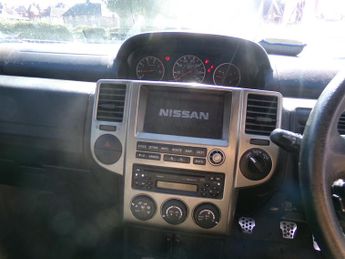 Nissan X-Trail DIESEL STATION WAGON - 2.2 dCi 136 Columbia