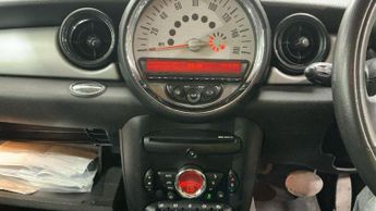 MINI Hatch 1.6 One Auto Euro 5 3dr