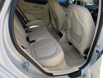 BMW 218d AUTOMATIC LUXURY ACTIVE TOURER Used