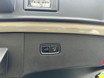 Porsche Cayenne 3.0 V6 E-Hybrid 25.9kWh TiptronicS 4WD Euro 6 (s/s) 5dr