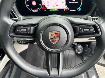 Porsche Cayenne 3.0 V6 E-Hybrid 25.9kWh TiptronicS 4WD Euro 6 (s/s) 5dr