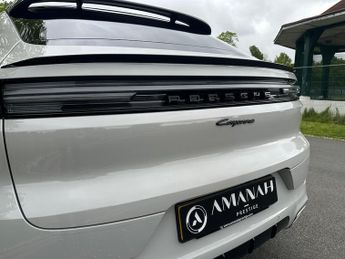 Porsche Cayenne 3.0 V6 E-Hybrid 25.9kWh TiptronicS 4WD Euro 6 (s/s) 5dr