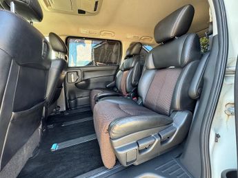 Nissan Elgrand NISSAN ELGRAND HIGHWAY STAR 2.5 AUTO PETROL 61-11 ULEZ 7 SEATER 