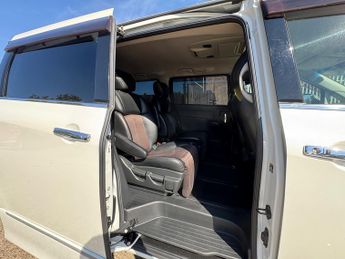 Nissan Elgrand NISSAN ELGRAND HIGHWAY STAR 2.5 AUTO PETROL 61-11 ULEZ 7 SEATER 