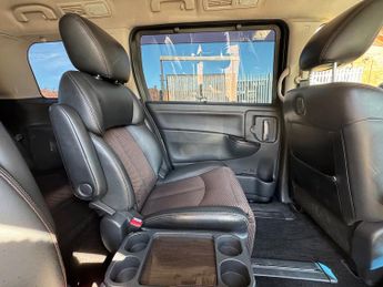 Nissan Elgrand NISSAN ELGRAND HIGHWAY STAR 2.5 AUTO PETROL 61-11 ULEZ 7 SEATER 