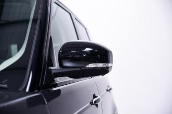 Land Rover Range Rover 2.0 P400e 13.1kWh Autobiography SUV 5dr Petrol Plug-in Hybrid Au