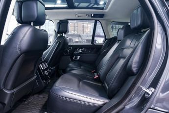 Land Rover Range Rover 2.0 P400e 13.1kWh Autobiography SUV 5dr Petrol Plug-in Hybrid Au