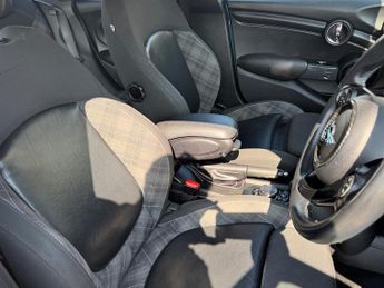 MINI Hatch 1.5 Cooper D Auto Euro 6 (s/s) 5dr
