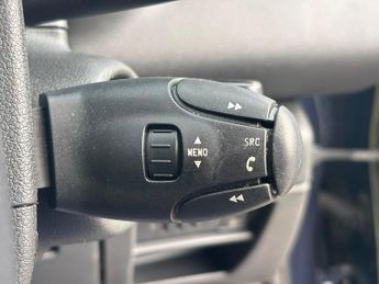 Peugeot 3008 2.0 HDi Allure SUV 5dr Diesel Auto Euro 5 (163 ps)