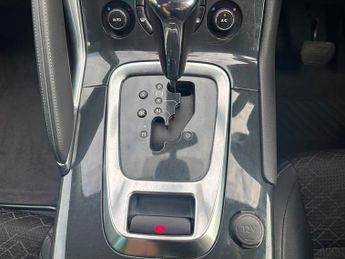 Peugeot 3008 2.0 HDi Allure SUV 5dr Diesel Auto Euro 5 (163 ps)