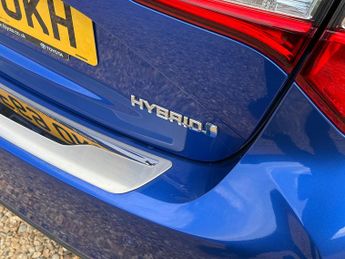 Toyota Yaris 1.5 VVT-h Icon Tech Hatchback 5dr Petrol Hybrid E-CVT Euro 6 (s/