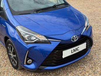 Toyota Yaris 1.5 VVT-h Icon Tech Hatchback 5dr Petrol Hybrid E-CVT Euro 6 (s/