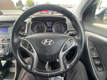 Hyundai i30 CRDI ACTIVE
