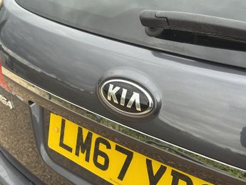 Kia Venga 1.6 4 MPV 5dr Petrol Auto Euro 6 (123 bhp)
