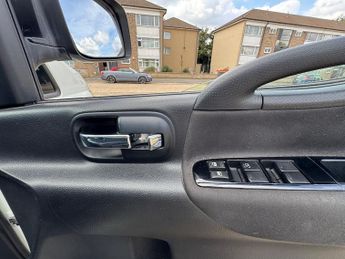 Nissan Serena NISSAN SERENA RIDER AUTECH,2.0L PETROL, AUTO,EURO6,ULEZ,09-09, 8