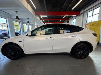 Tesla Model Y (Dual Motor) Long Range SUV 5dr Electric Auto 4WDE (384 bhp)