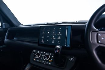 Land Rover Defender 110 3.0 D250 MHEV X-Dynamic HSE SUV 5dr Diesel Auto 4WD Euro 6 (s/s)