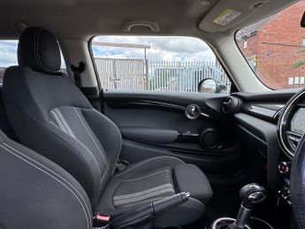 MINI Cooper S MINI COOPER S 2.0L PETROL, AUTO, EURO 6, 5 SEAT, 66-17, ULEZ, FR