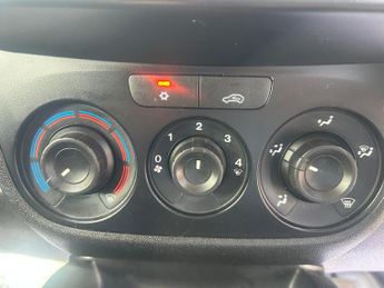 Vauxhall Combo 2300 L2 H1 NO VAT TWIN SIDE DOOR AIR CON NO VAT