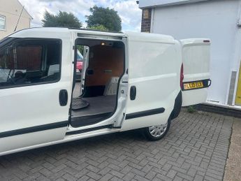 Vauxhall Combo 2300 L2 H1 NO VAT TWIN SIDE DOOR AIR CON NO VAT