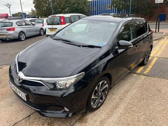 Toyota Auris Design VVT-i CVT