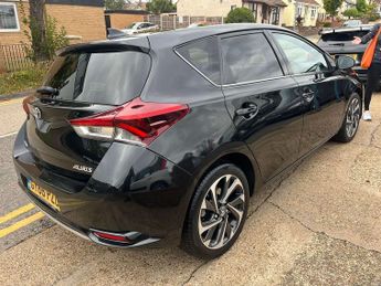 Toyota Auris Design VVT-i CVT