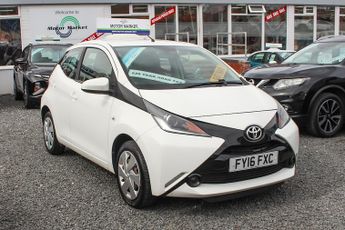 Toyota AYGO 1.0 VVT-i x-play Hatchback 5dr Petrol Manual Euro 5 Euro 5 (68 p