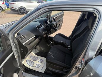 Suzuki Swift SZ4