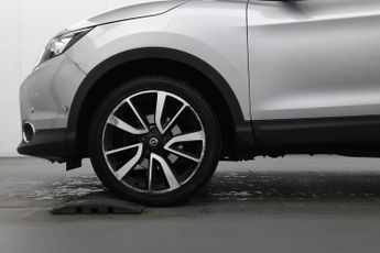 Nissan Qashqai 1.6 dCi Tekna SUV 5dr Diesel XTRON 2WD Euro 6 (s/s) (130 ps)