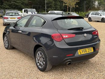 Alfa Romeo Giulietta 1.4 TB MultiAir Super Hatchback 5dr Petrol Manual Euro 6 (s/s) (