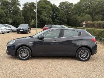 Alfa Romeo Giulietta 1.4 TB MultiAir Super Hatchback 5dr Petrol Manual Euro 6 (s/s) (