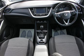 Vauxhall Grandland X 1.5 Turbo D BlueInjection SE SUV 5dr Diesel Auto Euro 6 (s/s) (1