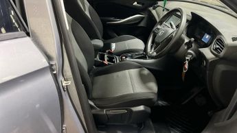 Vauxhall Grandland X 1.5 Turbo D BlueInjection SE SUV 5dr Diesel Auto Euro 6 (s/s) (1
