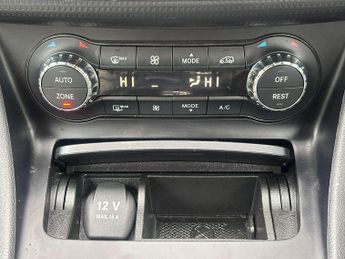 Mercedes A180 1.6 BlueEfficiency SE Hatchback 5dr Petrol 7G-DCT Euro 6 (s/s) (