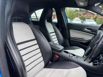 Mercedes A180 1.6 BlueEfficiency SE Hatchback 5dr Petrol 7G-DCT Euro 6 (s/s) (