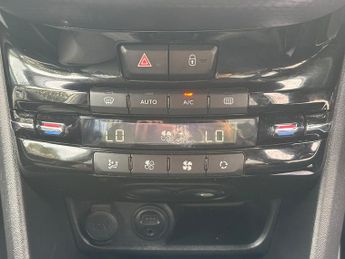 Peugeot 2008 1.2 PureTech Allure SUV 5dr Petrol EAT Euro 6 (s/s) (110 ps)