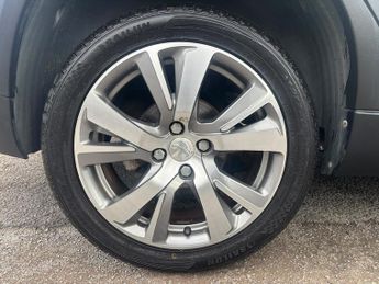 Peugeot 2008 1.2 PureTech Allure SUV 5dr Petrol EAT Euro 6 (s/s) (110 ps)