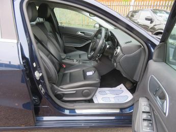 Mercedes 200 2.1 A200 D SPORT