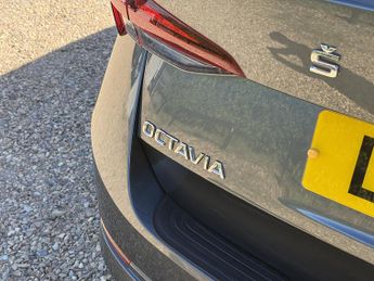 Skoda Octavia 1.0 TSI e-TEC MHEV SE Technology Estate 5dr Petrol Hybrid DSG Eu