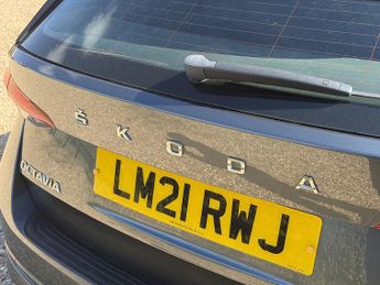 Skoda Octavia 1.0 TSI e-TEC MHEV SE Technology Estate 5dr Petrol Hybrid DSG Eu