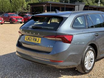 Skoda Octavia 1.0 TSI e-TEC MHEV SE Technology Estate 5dr Petrol Hybrid DSG Eu
