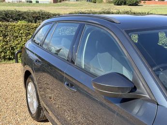 Skoda Octavia 1.0 TSI e-TEC MHEV SE Technology Estate 5dr Petrol Hybrid DSG Eu