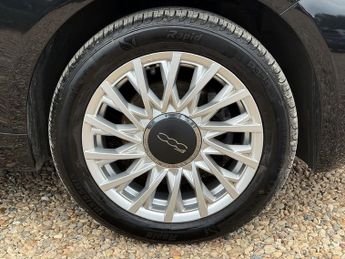 Fiat 500 1.0 MHEV Hatchback 3dr Petrol Manual Euro 6 (s/s) (70 bhp)