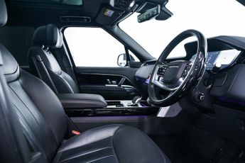 Land Rover Range Rover 3.0 P550e 38.2kWh Autobiography SUV 5dr Petrol Plug-in Hybrid Au