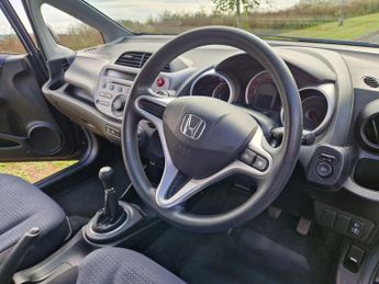 Honda Jazz I-VTEC S