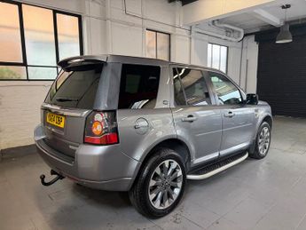 Land Rover Freelander 2 2.2 SD4 Metropolis SUV 5dr Diesel CommandShift 4WD Euro 5 (190 p