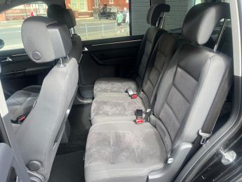 Volkswagen Touran SPORT TDI BLUEMOTION TECHNOLOGY DSG
