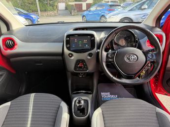 Toyota Aygo VVT-I X-TREND X-SHIFT